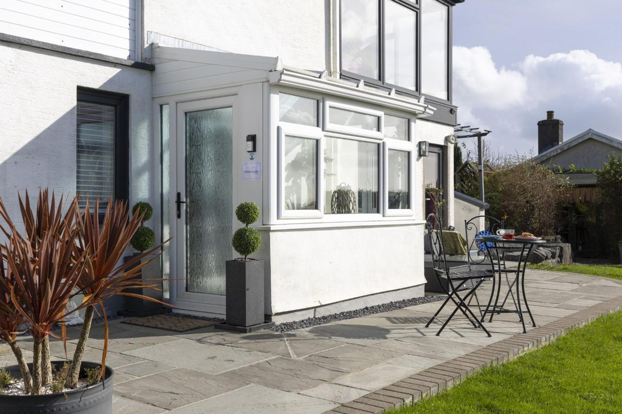 The Hidden Valley - A Stylish Rural Retreat, Perfect For Families 세인트 클리어스 외부 사진
