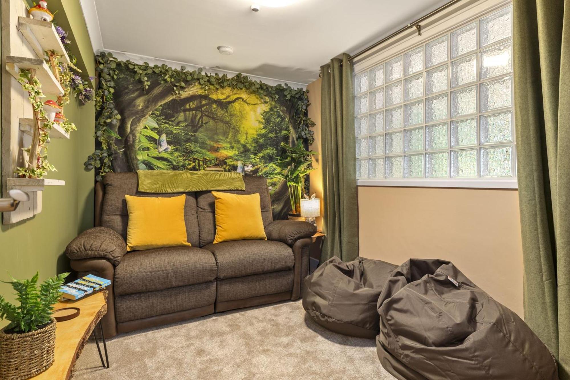 The Hidden Valley - A Stylish Rural Retreat, Perfect For Families 세인트 클리어스 외부 사진